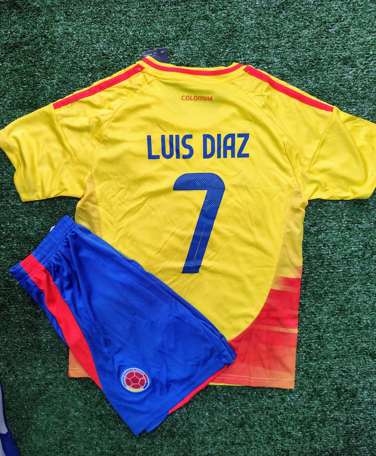 Conjunto Colombia 2024 - Niños - Oferta