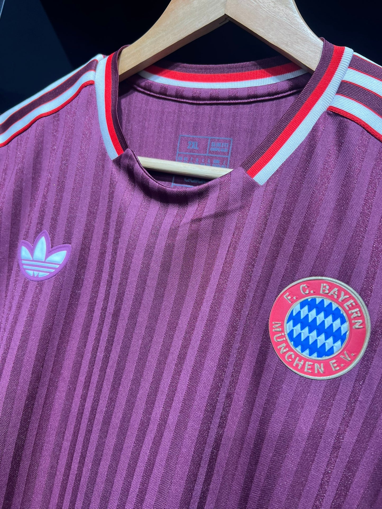 CAMISETA Bayern Munich - Presentaciòn