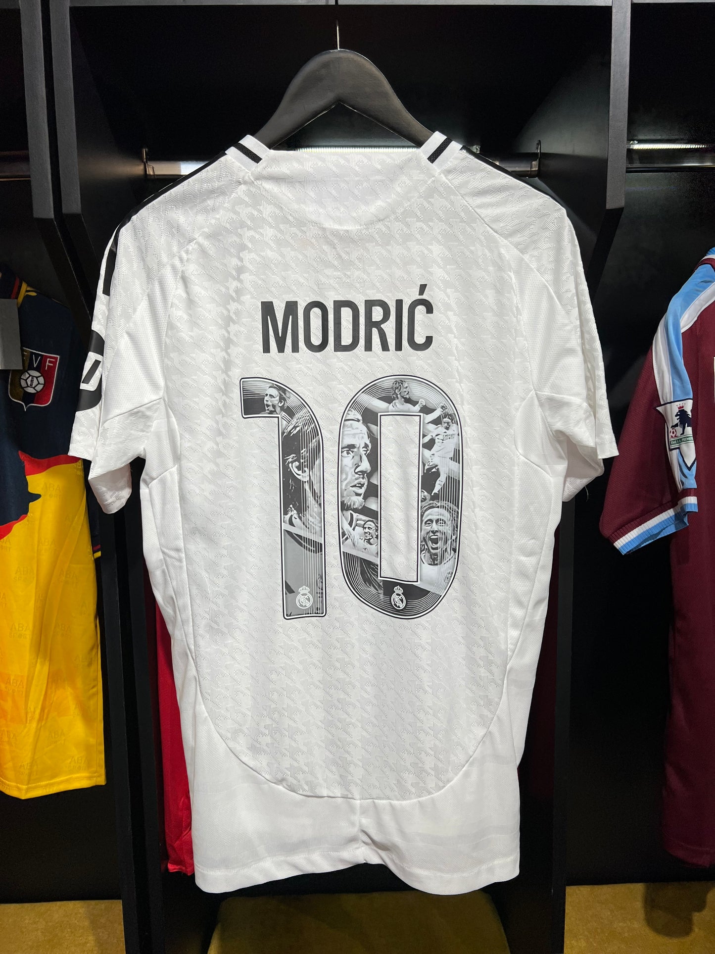 CAMISETA REAL MADRID 24/25 - Modric