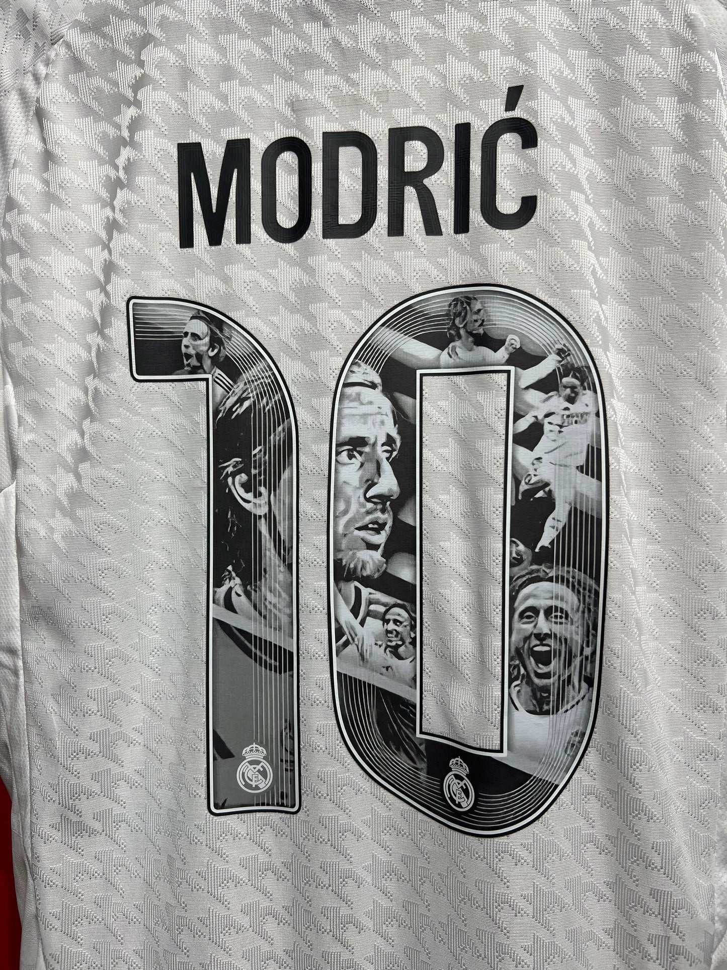 CAMISETA REAL MADRID 24/25 - Modric
