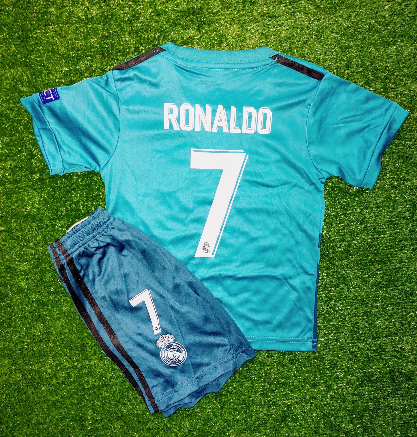 Conjunto Real Madrid 2017 - Visita - Niños