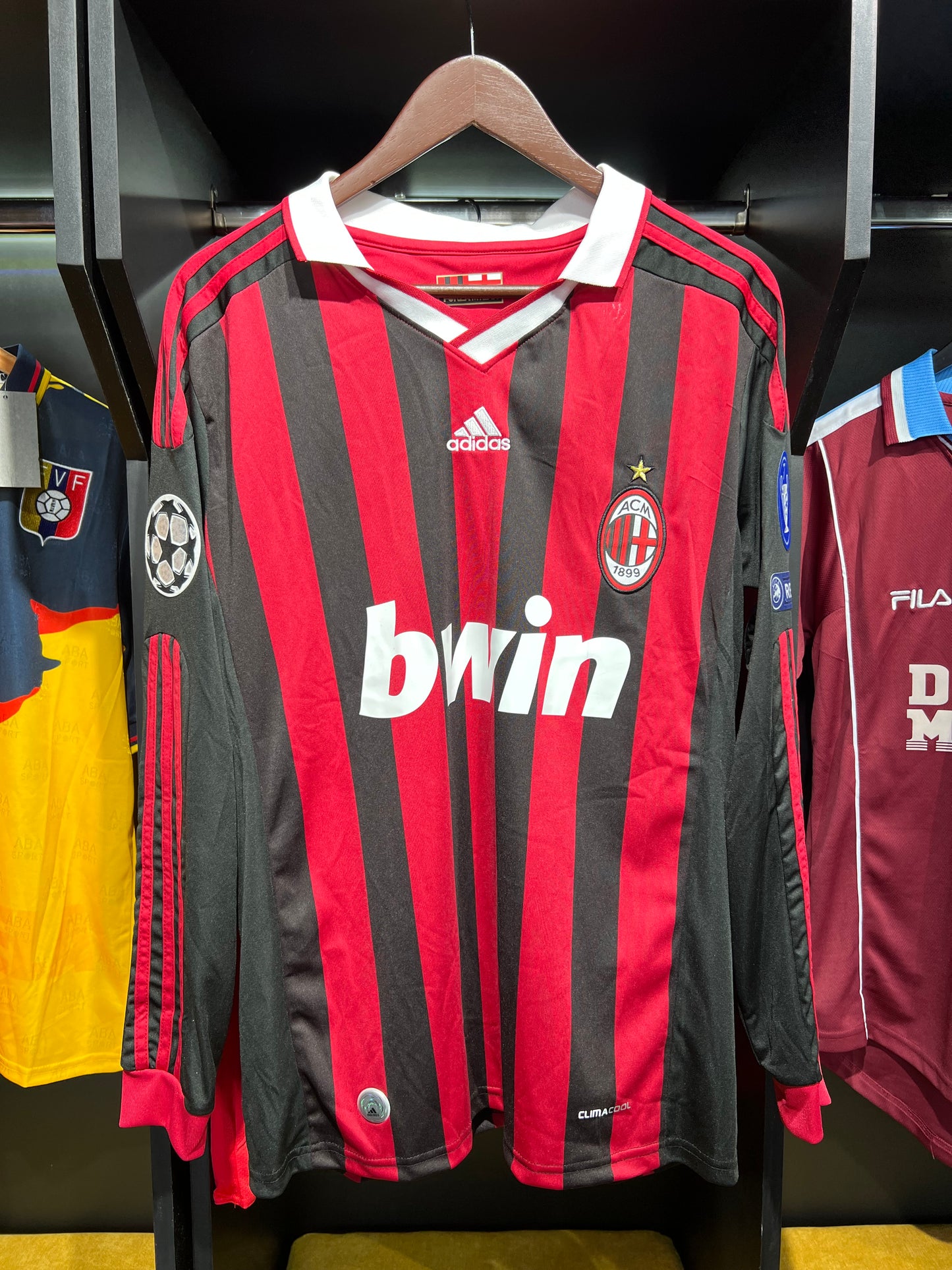 CAMISETA AC Milan 09/10 - Ronaldinho - Manga Larga