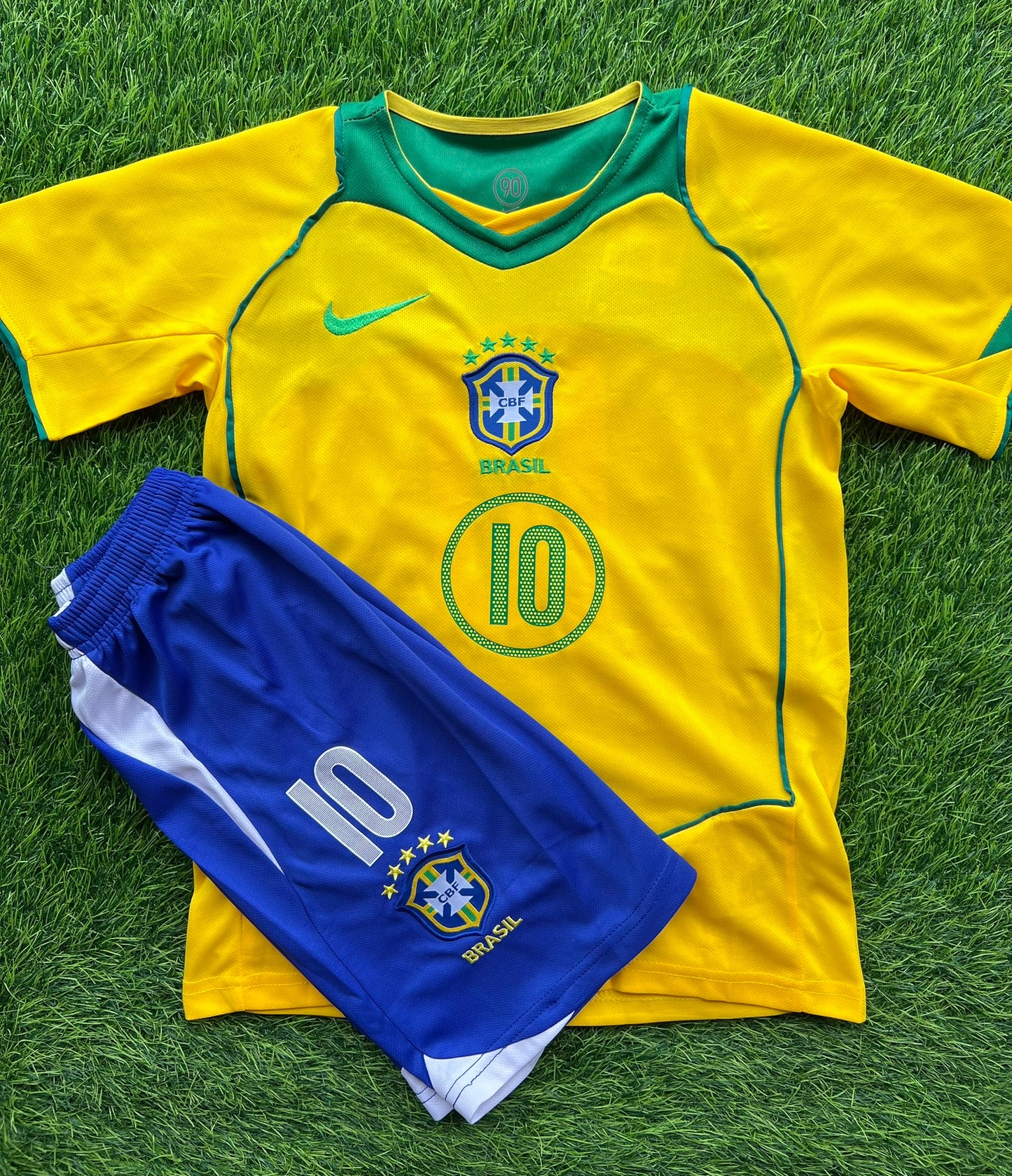 Conjunto Brasil 04/05 - Ronaldinho - Niños - Retro