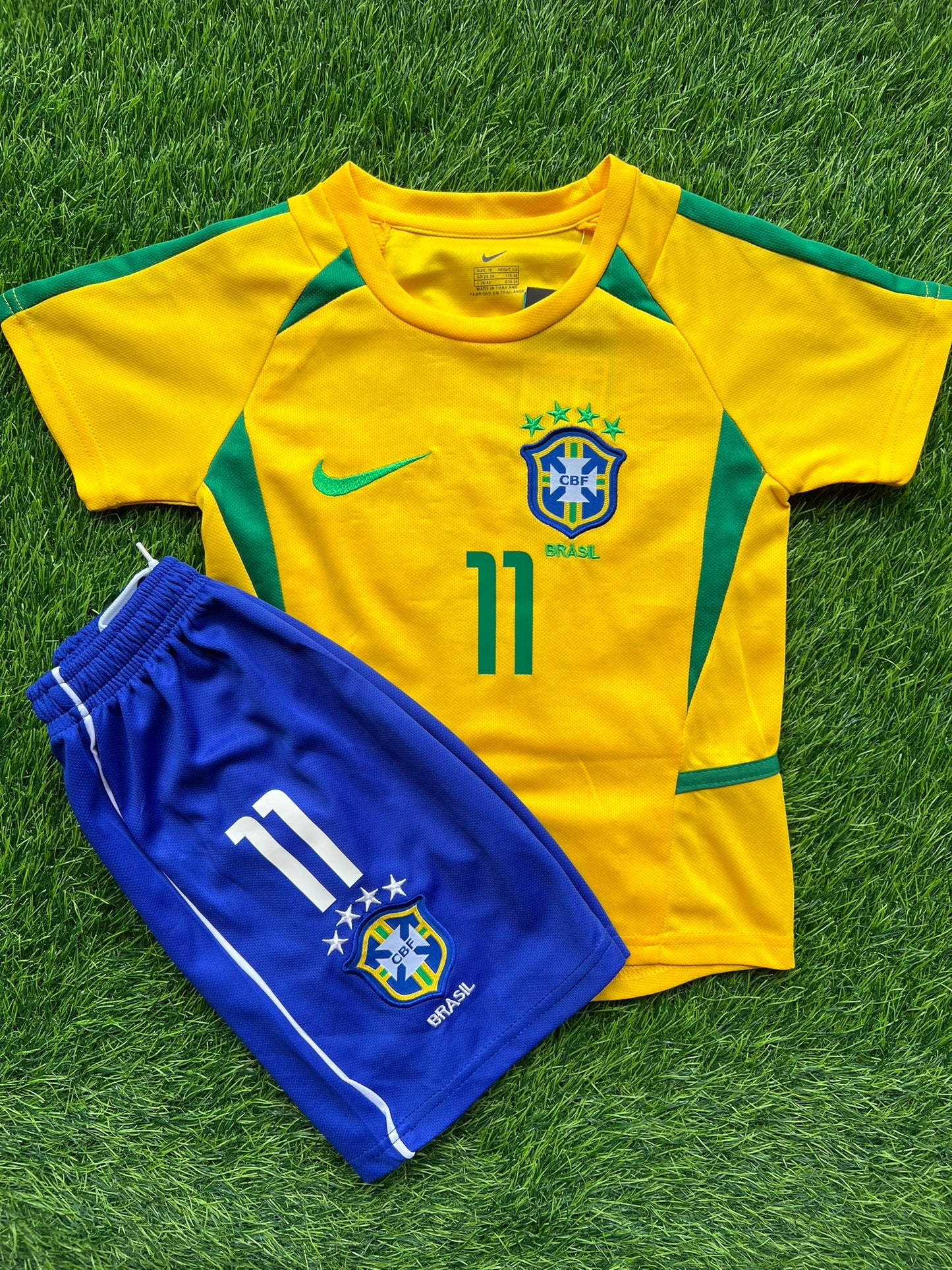 Conjunto Brasil 2002 - Retro - Ronaldinho