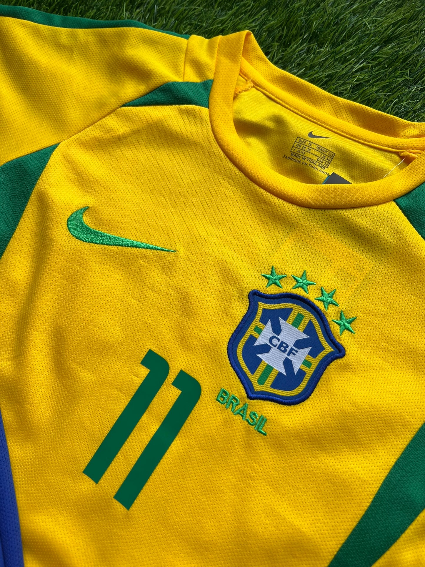 Conjunto Brasil 2002 - Retro - Ronaldinho