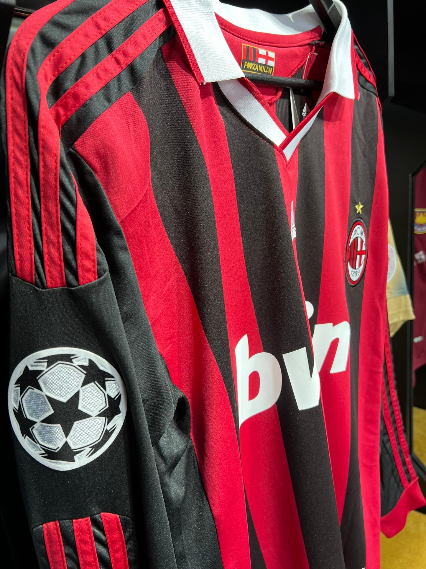 CAMISETA AC Milan 09/10 - Ronaldinho - Retro - Manga Larga