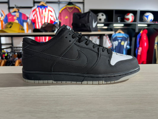 Nike SB Dunk Low "No Face" (Sin Cara) de la película El Viaje de Chihiro
