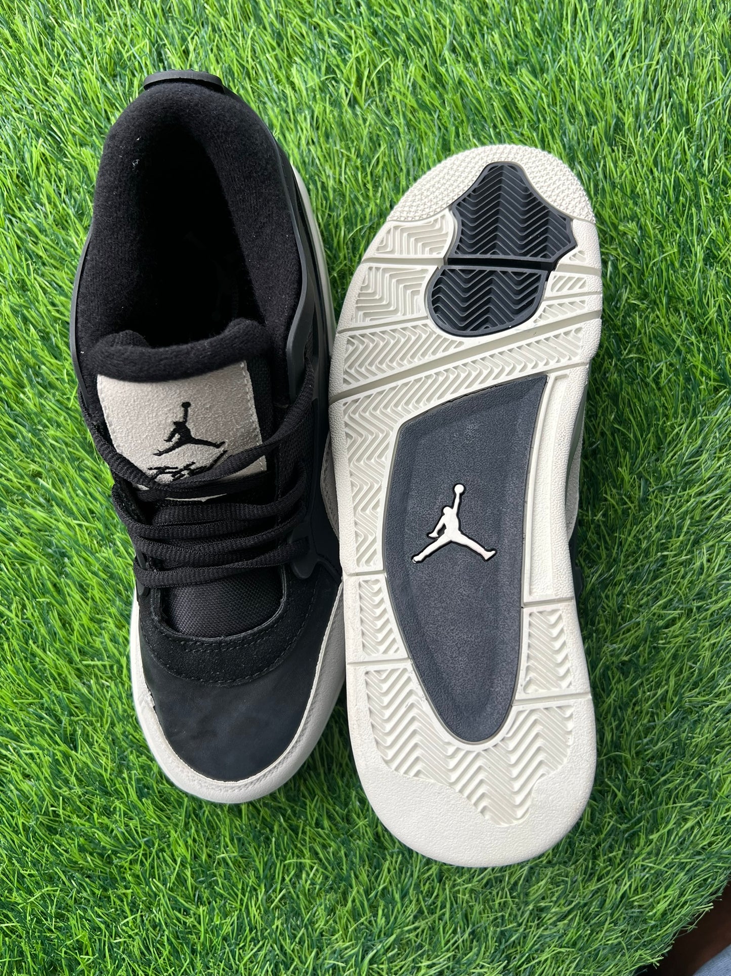 Nike Air Jordan 4 RM - Oferta
