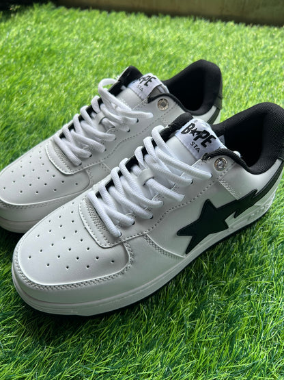 Bapesta "White/Navy" - Oferta