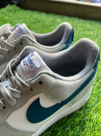 Nike Air Force 1 Low - Athletic Club